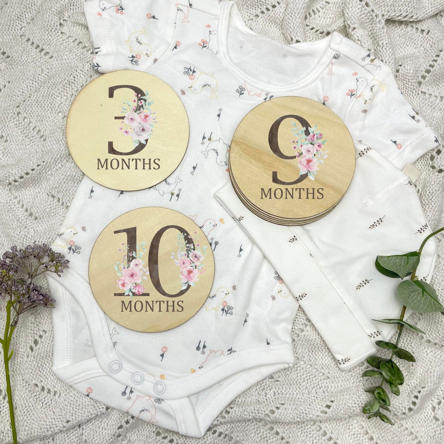 Floral milestone cards, baby milestone discs, boho nursery, aesthetic nursery, beige nursery