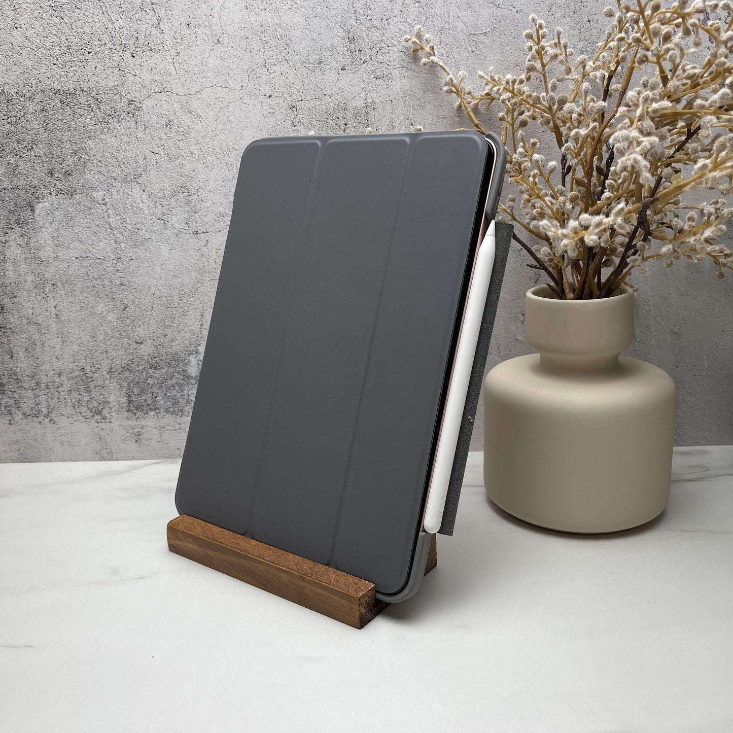 CarrouselCollectives Custom Made Tablet Stand