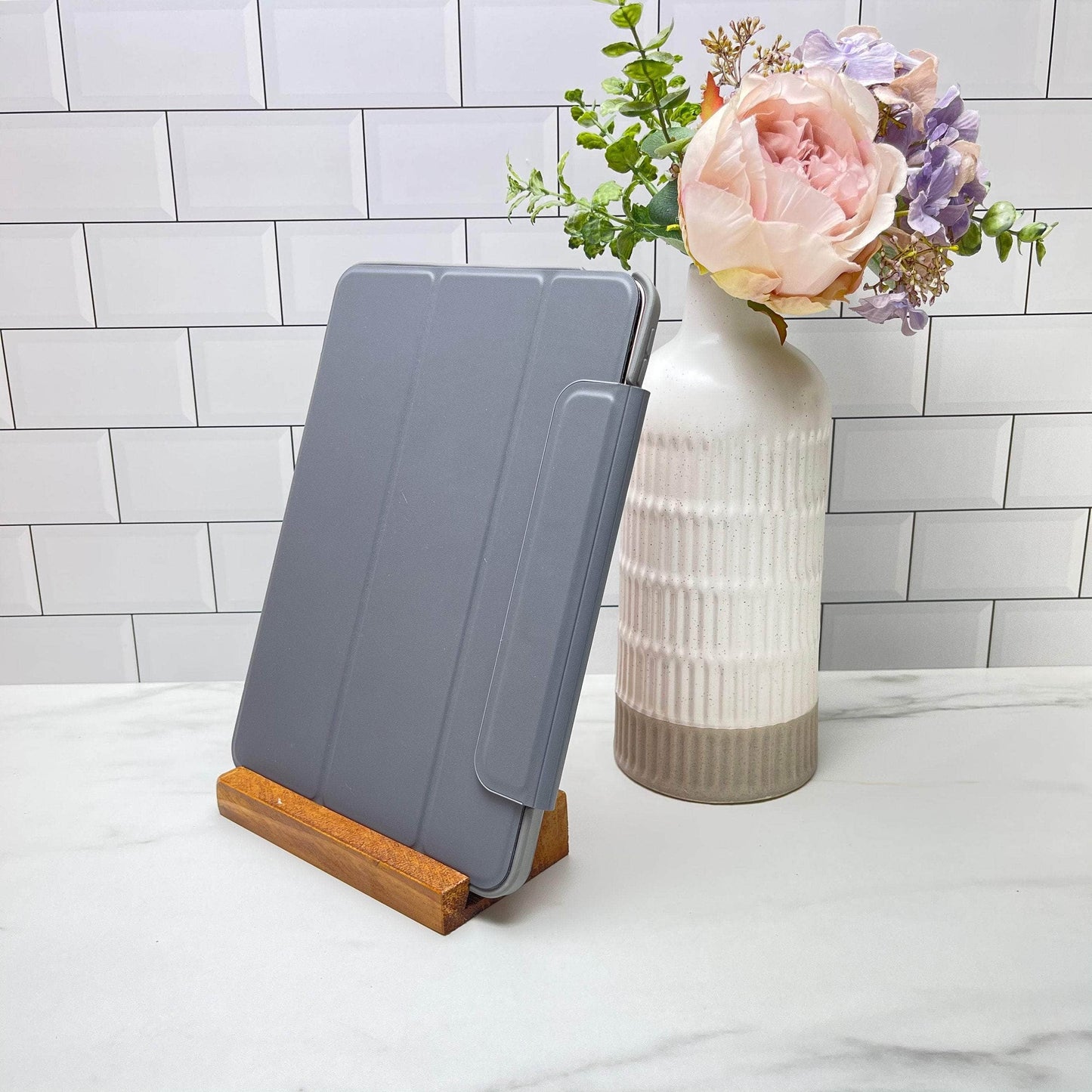 CarrouselCollectives Custom Made Tablet Stand